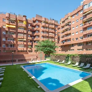 https://hesperia-sant-joan-suites.topbarcelonahotels.com